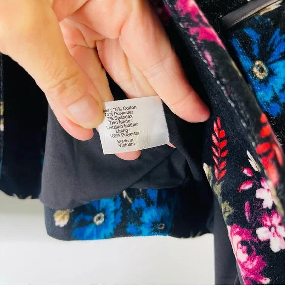 Lane Bryant black blue pink floral velvet button office blazer 18 - Picture 5 of 6